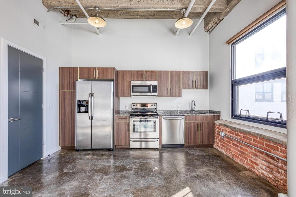 4800 Brown Street - Photo 10