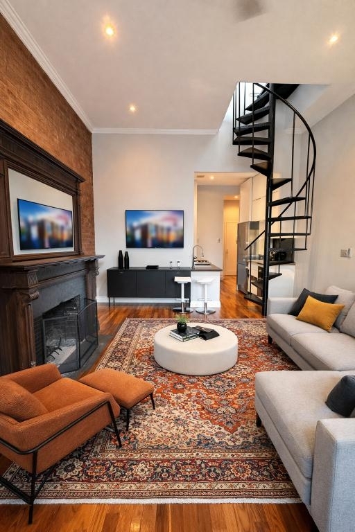 East 75th Street, Unit 5B - Photo 0