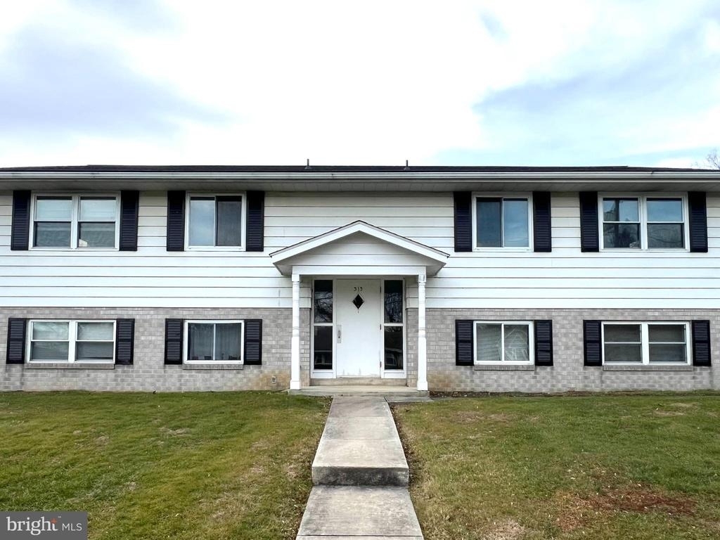 313 Herr Avenue - Photo 0