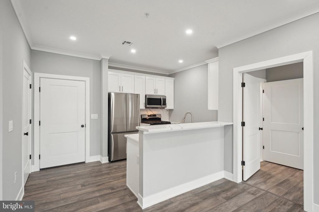 2421 Bristol Road - Photo 4