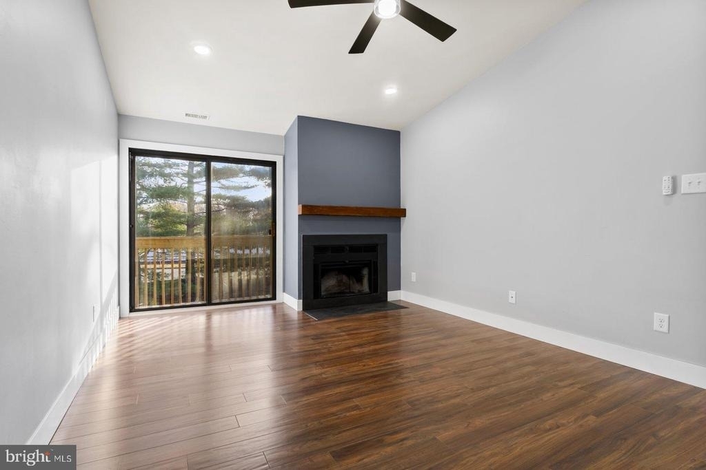 118 Ashton Court - Photo 1