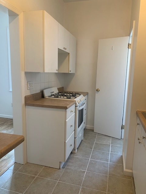 228 West 18th Street - Photo 1