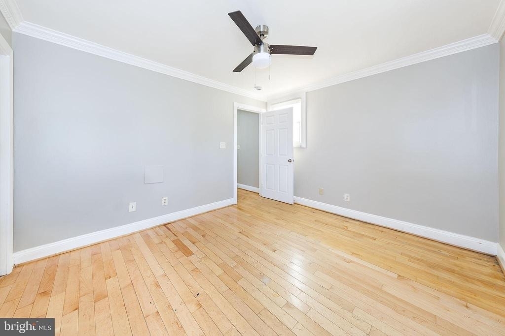 300 Oklahoma Avenue Ne - Photo 11