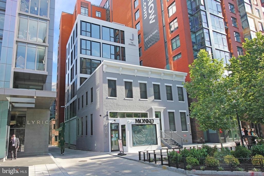 448 K Street Nw - Photo 2