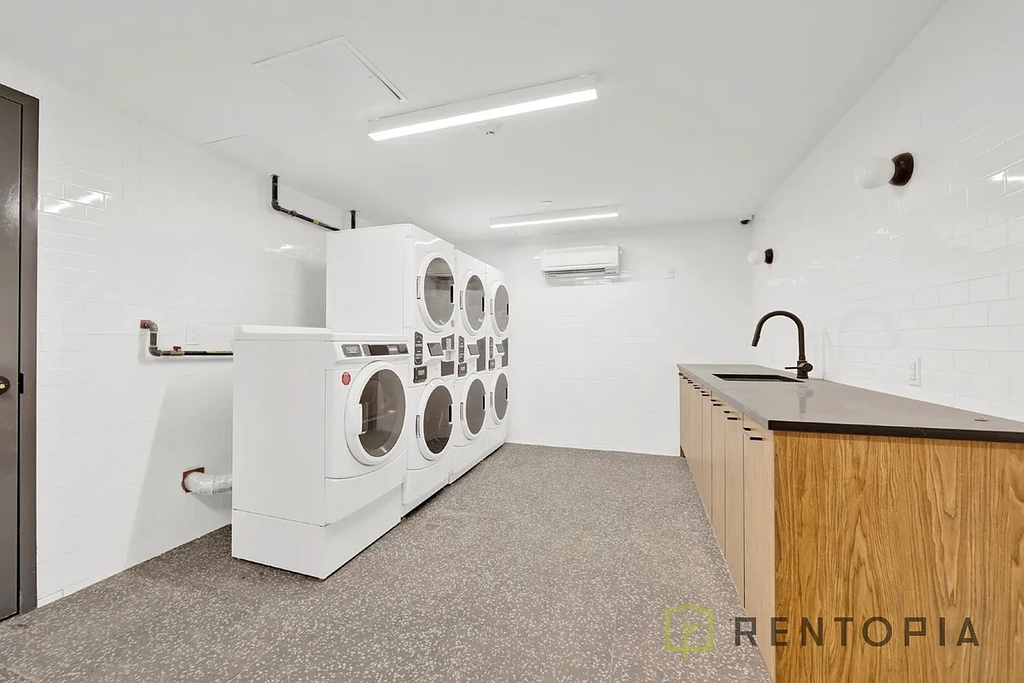 668 Bushwick Avenue - Photo 11