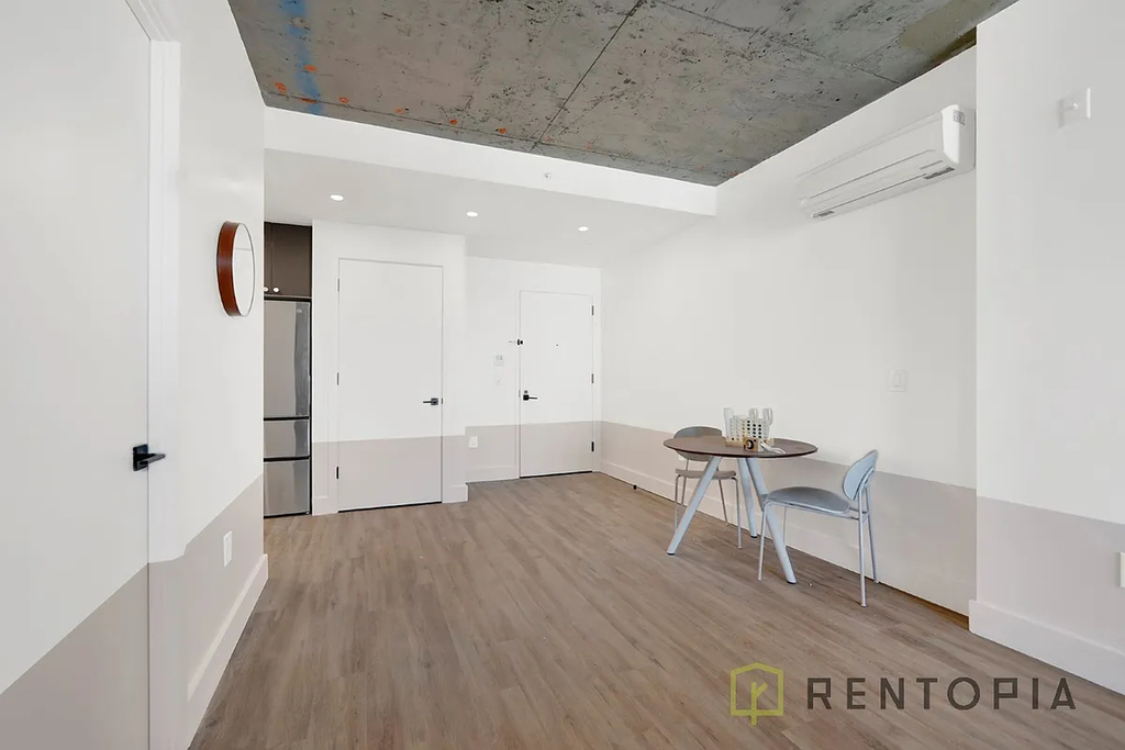 668 Bushwick Avenue - Photo 7