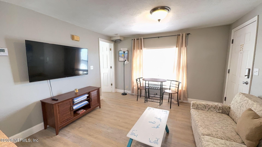 108 S 5th Street - Photo 5