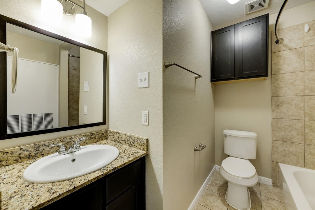 2006 W 43rd Street - Photo 8