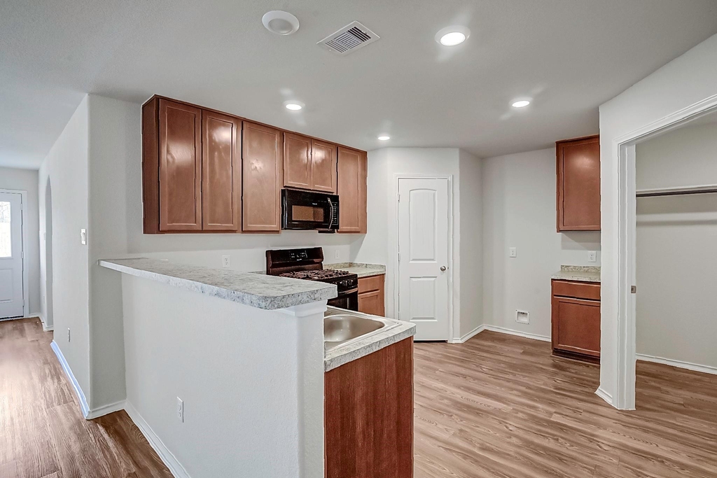 14412 Conifer Drive - Photo 4