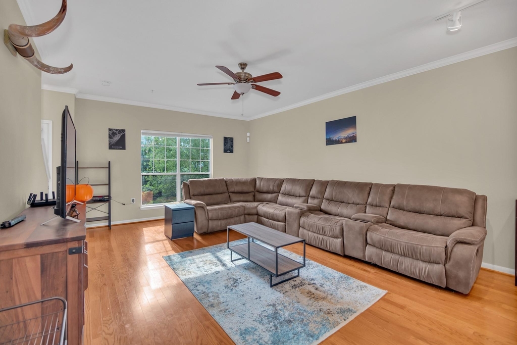 9200 Westheimer Road - Photo 8