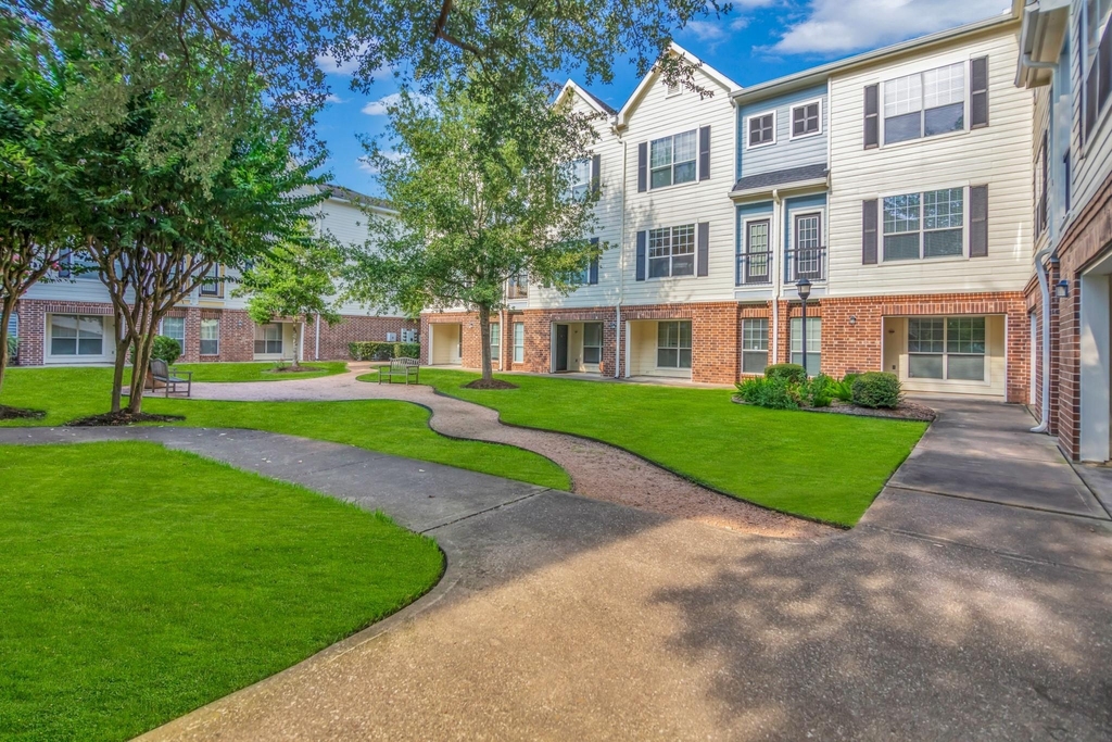 9200 Westheimer Road - Photo 2