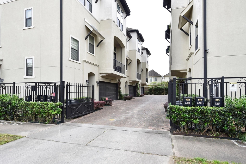5813a Kiam Street - Photo 2