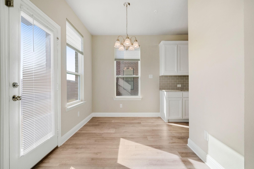 2041 Layla Drive - Photo 6