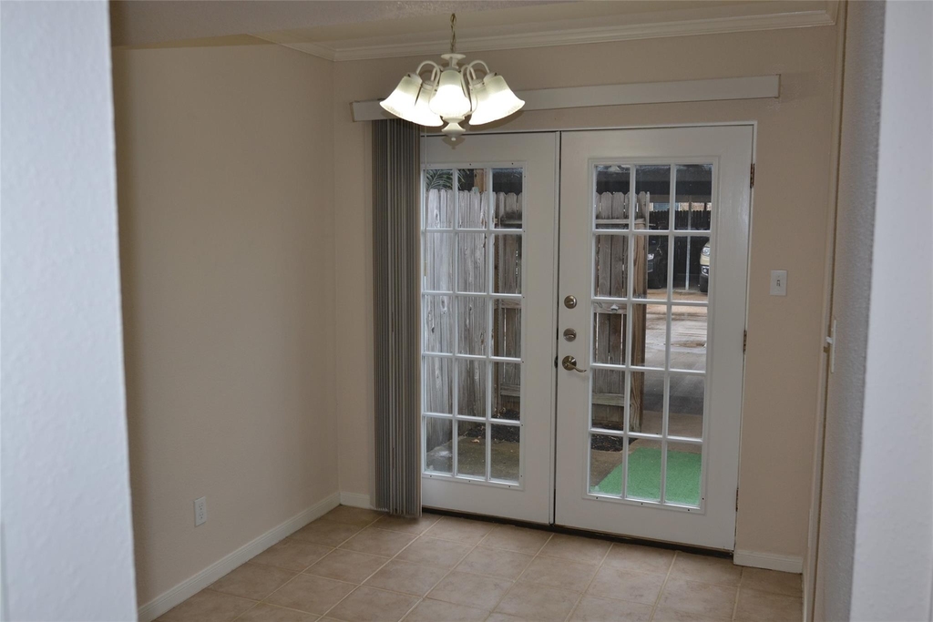 6111 Beverly Hill Street - Photo 4
