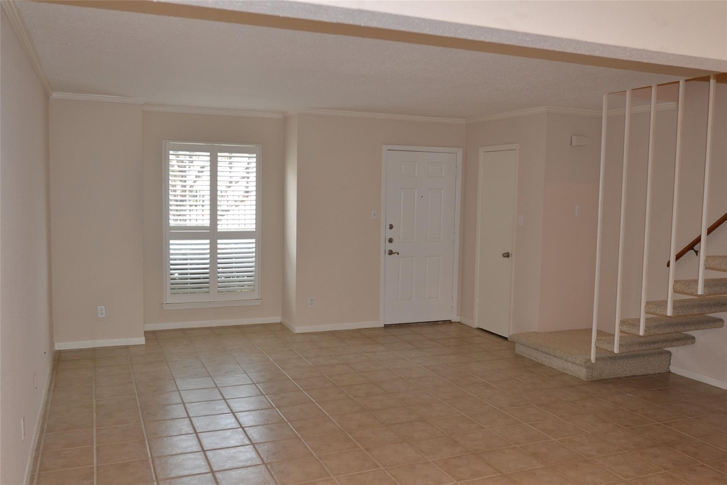 6111 Beverly Hill Street - Photo 5