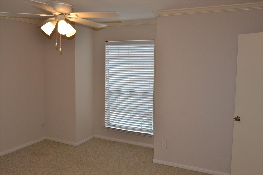 6111 Beverly Hill Street - Photo 10