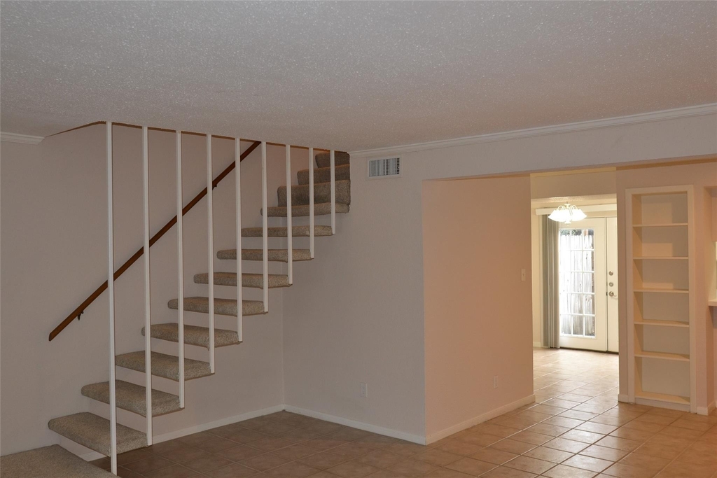 6111 Beverly Hill Street - Photo 6