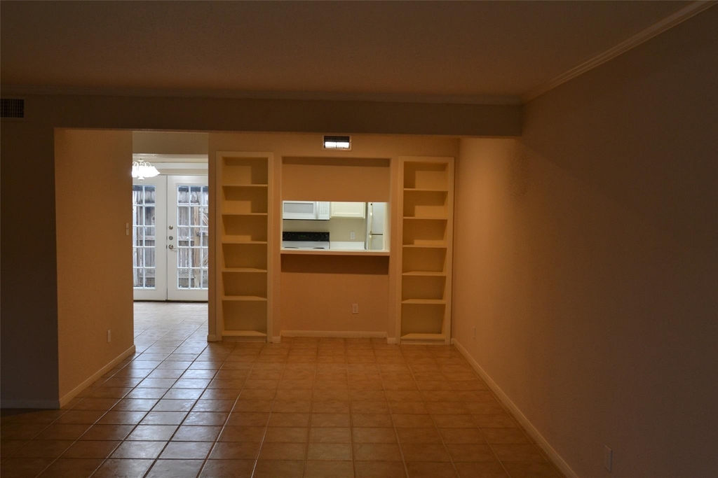 6111 Beverly Hill Street - Photo 14