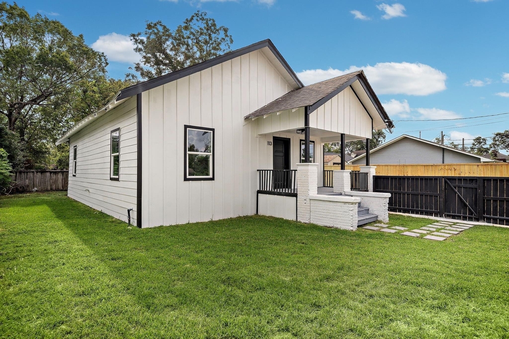 113 Delmar Street - Photo 0
