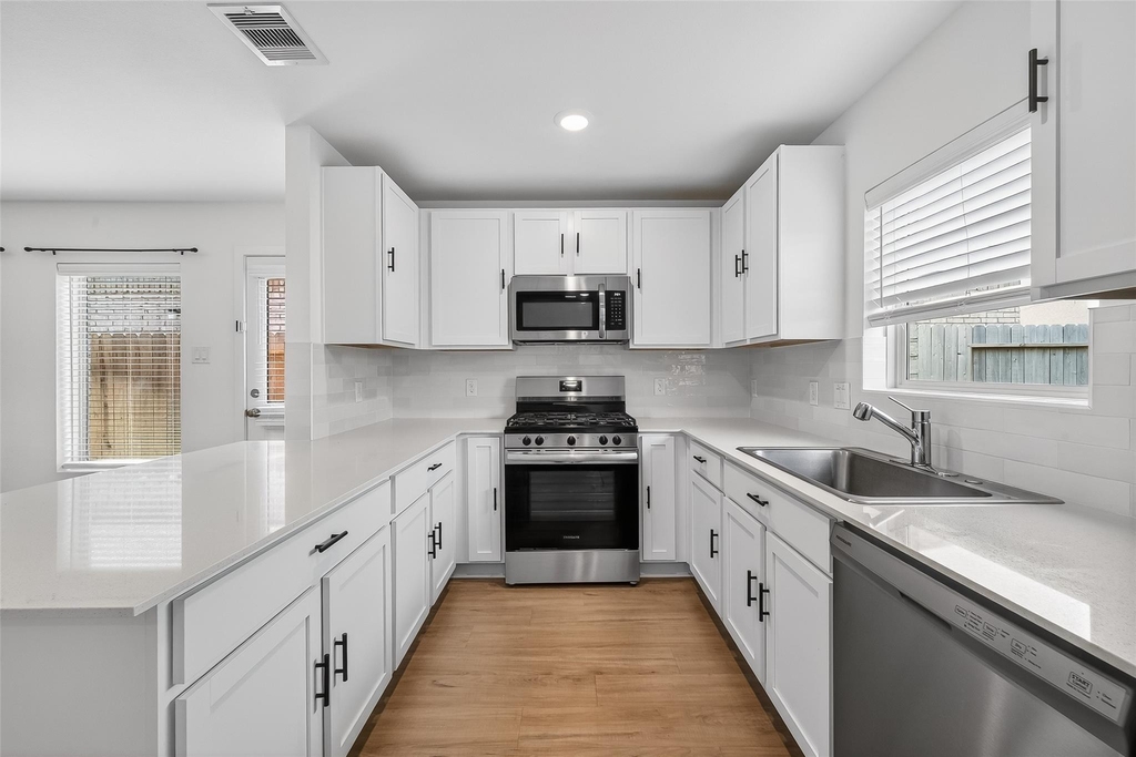 3039 Ash Ray Drive - Photo 14