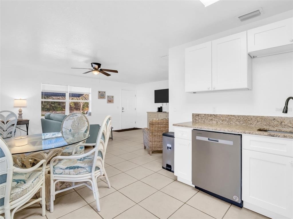 103 E Park Street - Photo 6