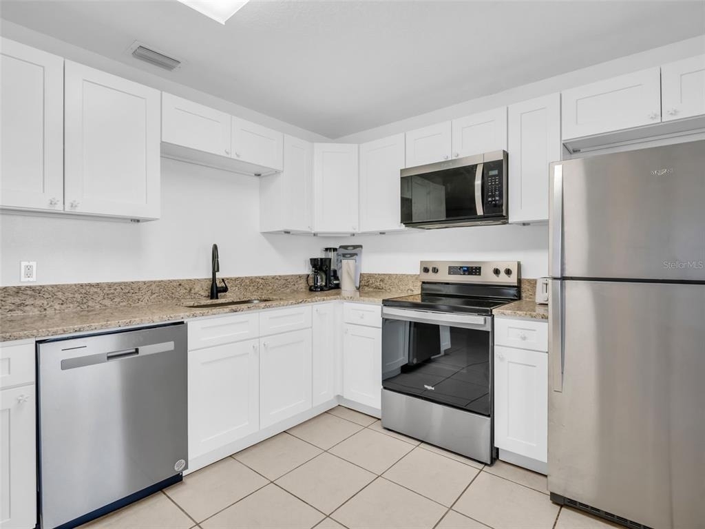 103 E Park Street - Photo 7