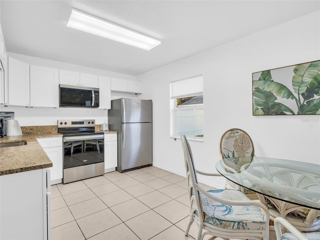 103 E Park Street - Photo 4
