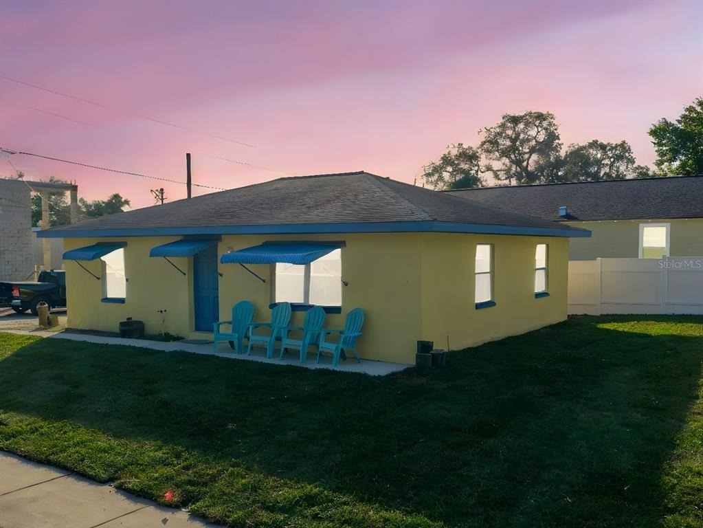 103 E Park Street - Photo 0