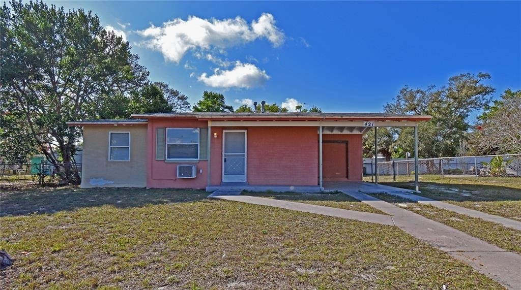 421 Briarwood Lane - Photo 0