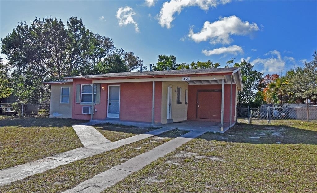 421 Briarwood Lane - Photo 1