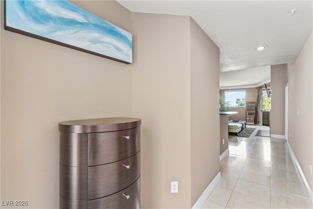 210 E Flamingo Road - Photo 2
