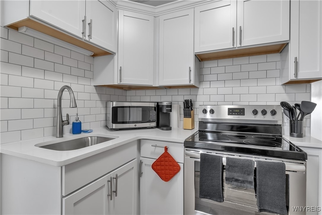 617 Niagara Street - Photo 3