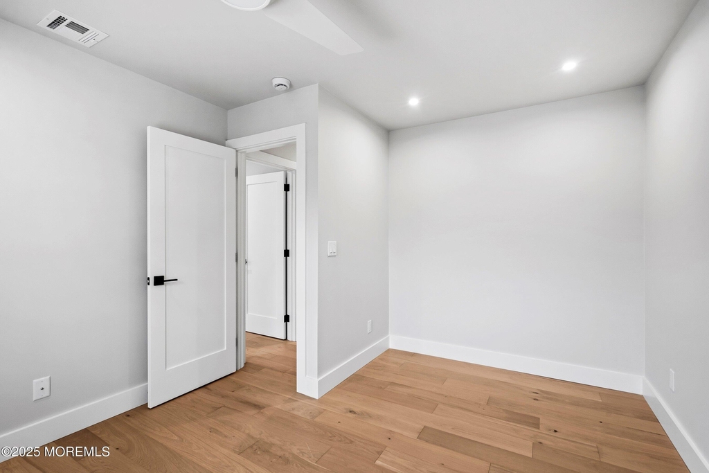 75 Grand Central Avenue - Photo 23
