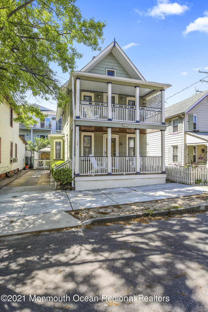 124 Heck Avenue - Photo 1