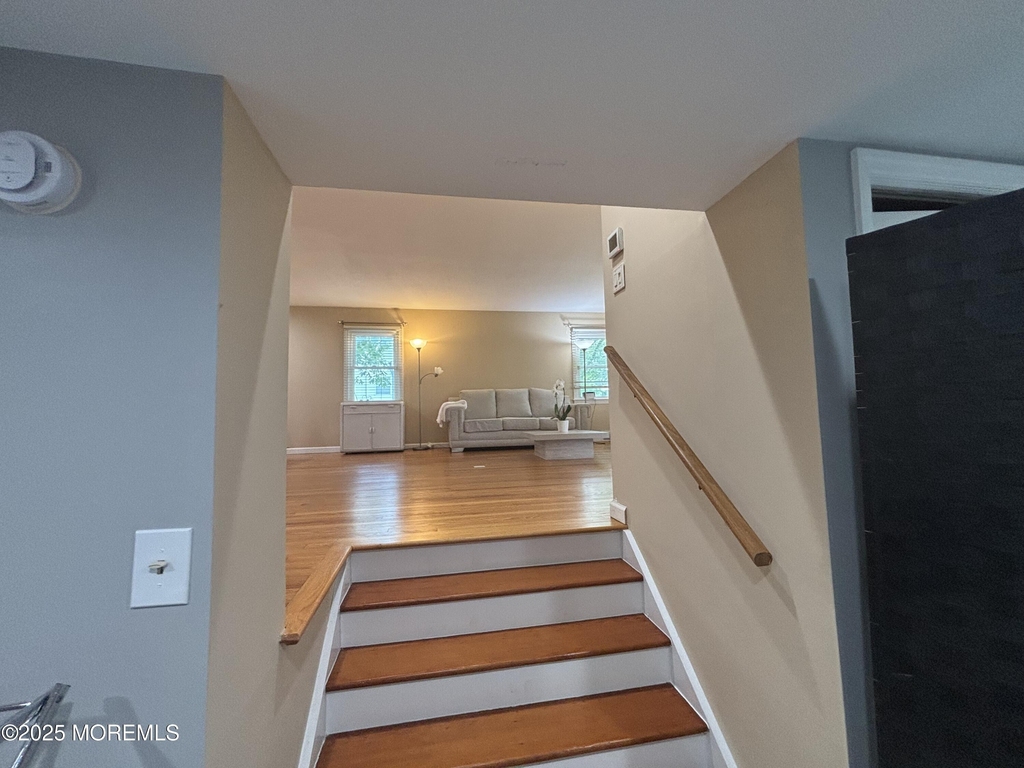187 Elmwood Road - Photo 16