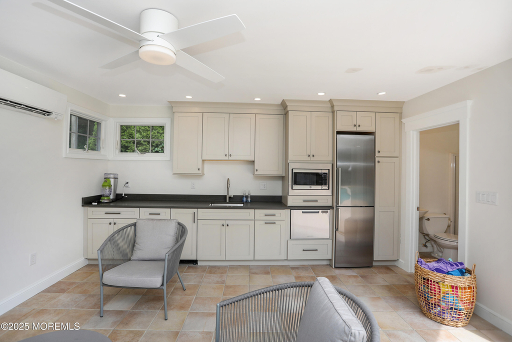 38 Vroom Avenue - Photo 14