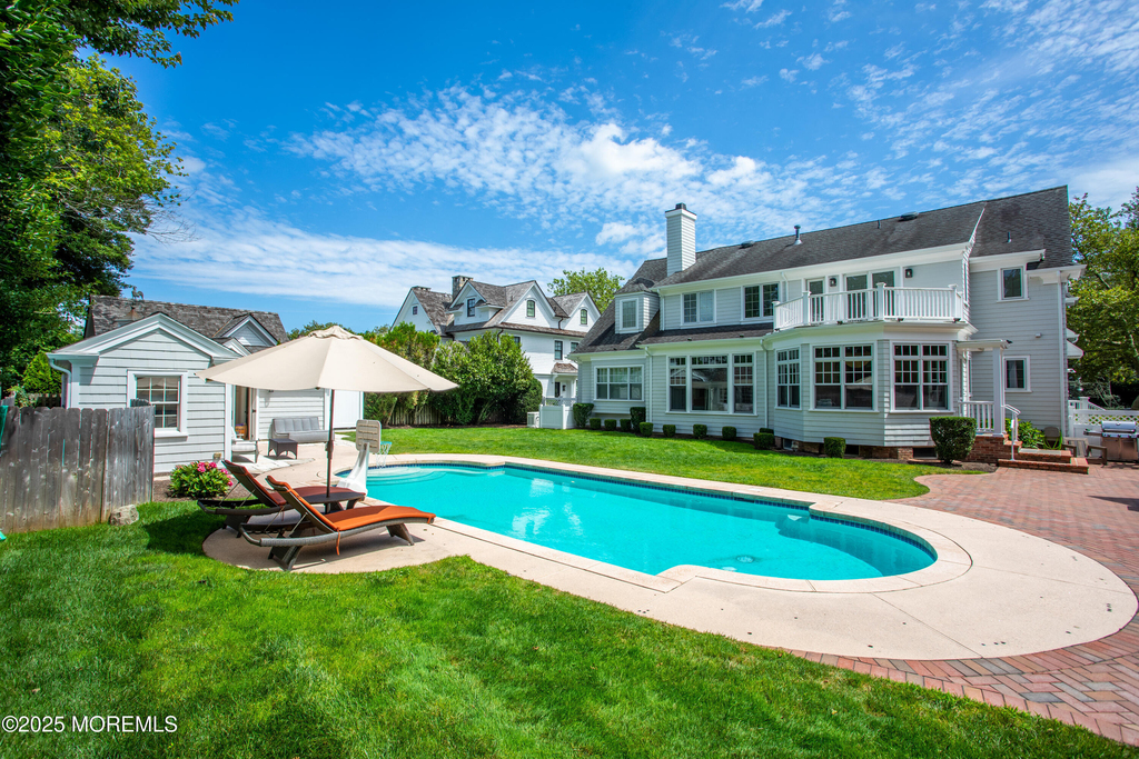 38 Vroom Avenue - Photo 1
