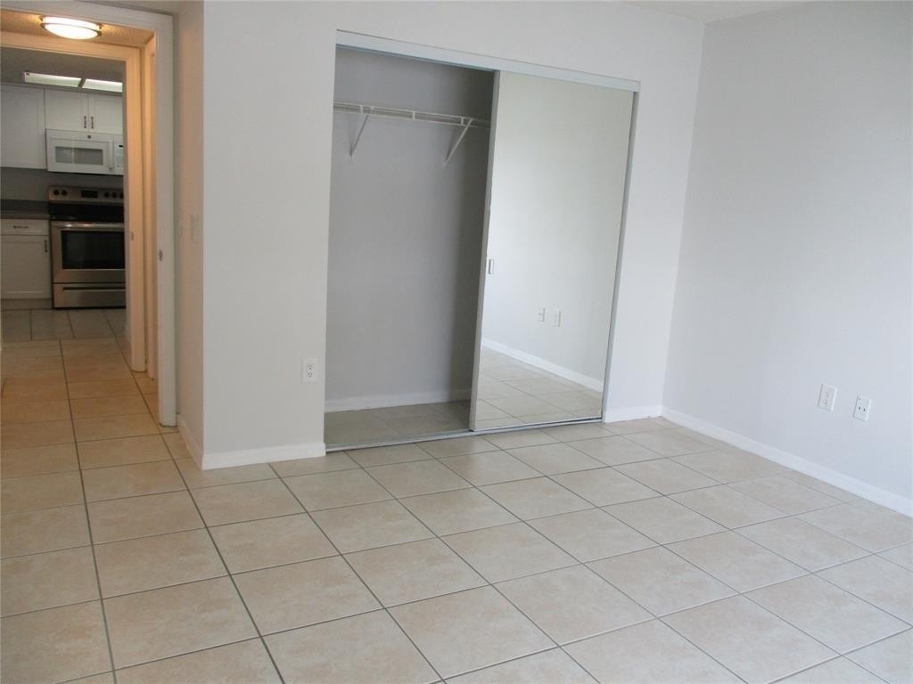 5045 Wiles Road - Photo 14