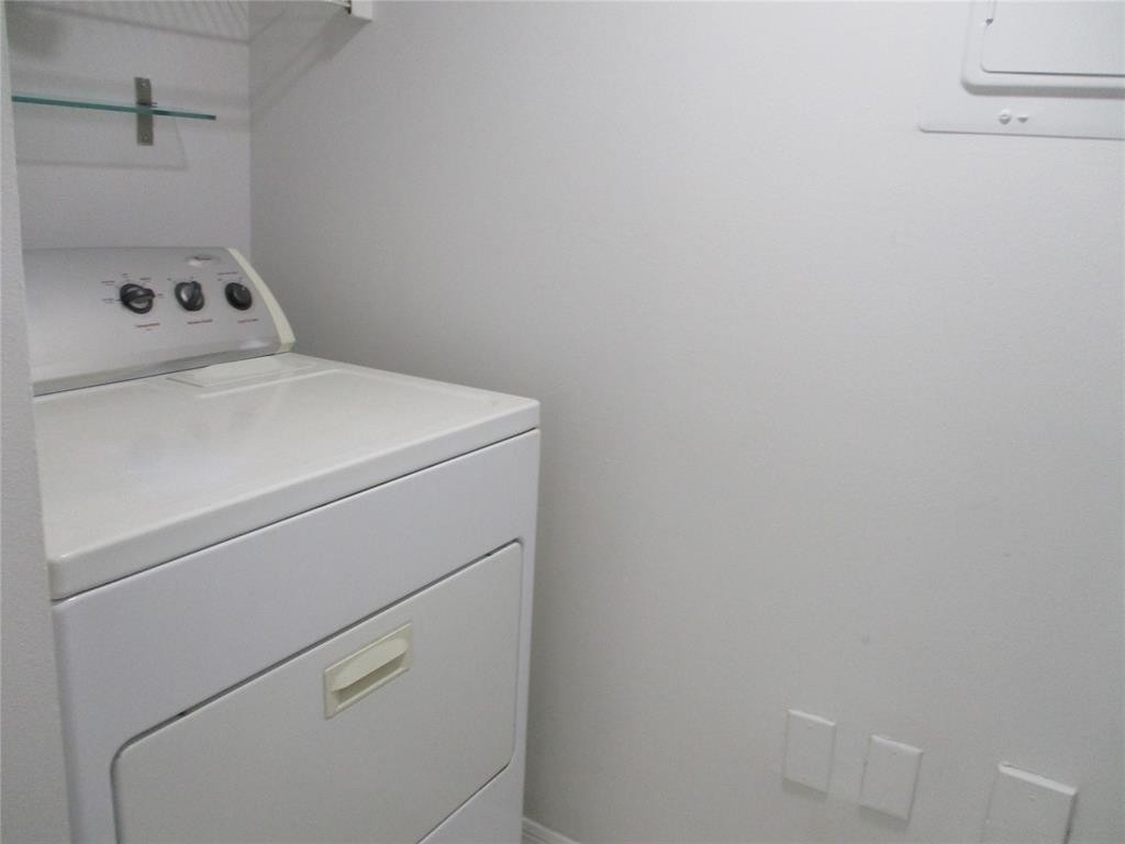 5045 Wiles Road - Photo 3