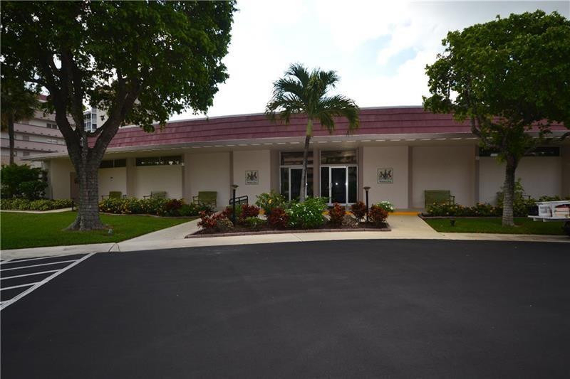 1301 E Hillsboro Boulevard - Photo 21