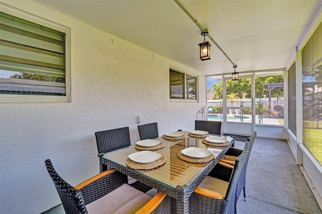 6740 Custer - Photo 9