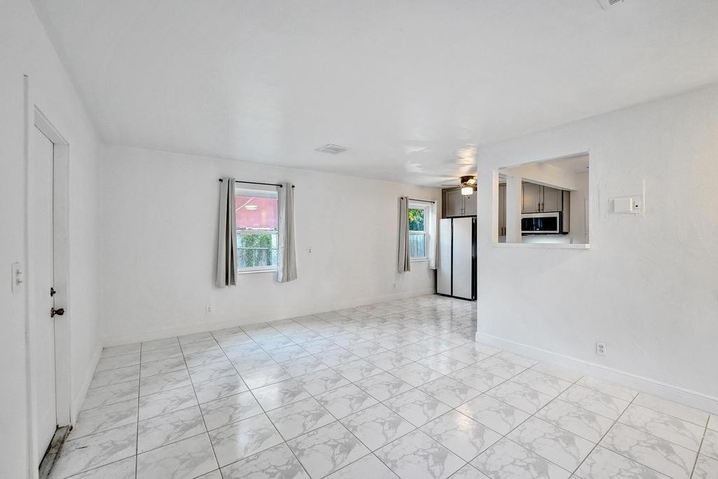 1836 Sw 9th Avenue - Photo 8
