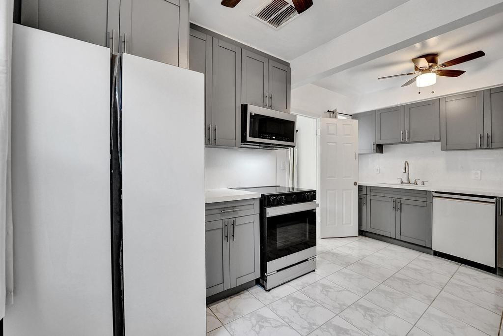 1836 Sw 9th Avenue - Photo 12