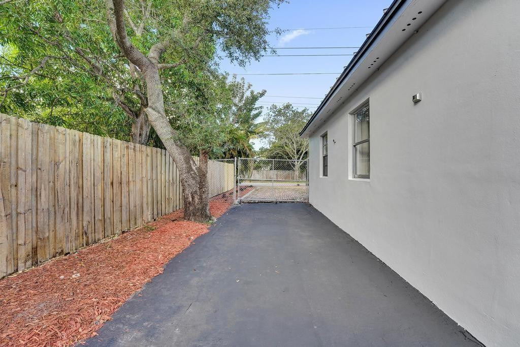 1836 Sw 9th Avenue - Photo 42