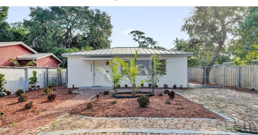 1836 Sw 9th Avenue - Photo 0