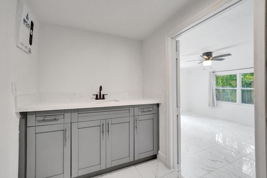 1836 Sw 9th Avenue - Photo 31