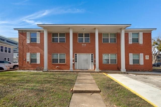 308 College Street - Photo 0