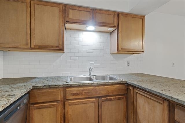 308 College Street - Photo 8