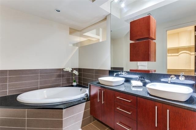 2600 W 7th Street - Photo 6