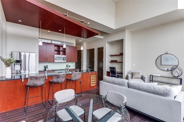2600 W 7th Street - Photo 0